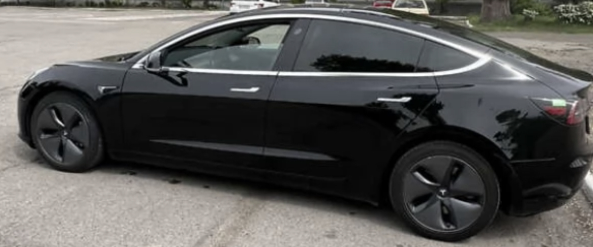 Топ электромобилей TESLA MODEL 3